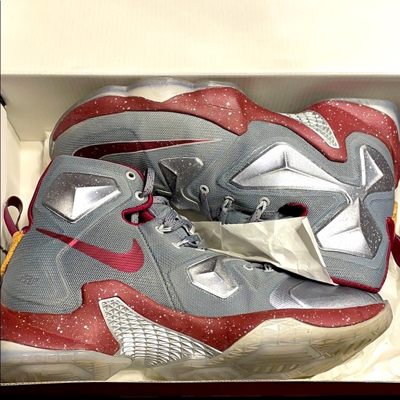 Lebron James XIII LMTD size 9 - Picture 8 of 10